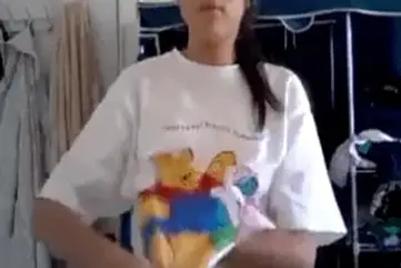 Dokumentasi Gadis Cantik Live Bersantai Kasur poster
