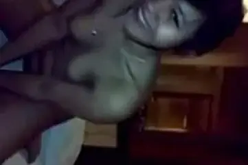 Gadis Bertato Cantik Pasrah Servis Kasur poster