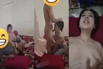 Gadis Cantik Pasrah Goyang Kasur Kamar Kost poster
