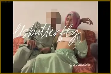 Rumah Pacar Hijab Sepi Lagi Motong Kurban Gas Aja Di Sofa poster