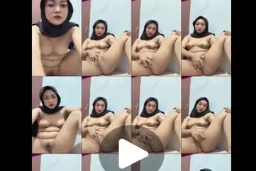Sonya Jilbab Cantik Pulen Colmek Mastrubasi Pamer Memek Tembem poster